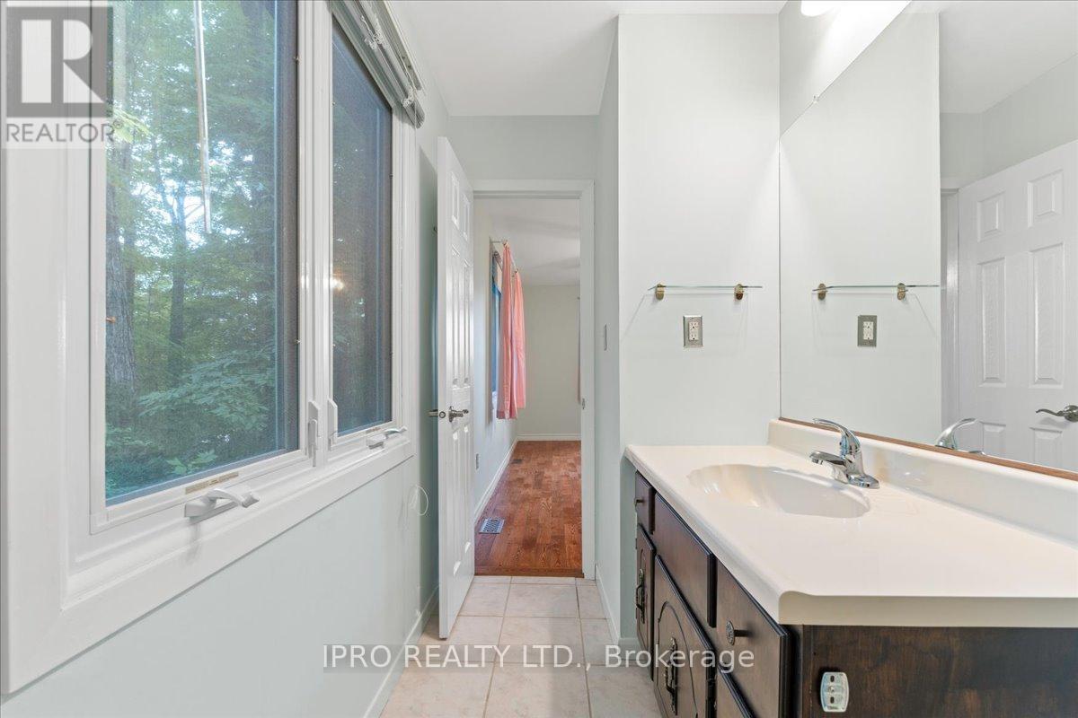 1432 Wallbridge Loyalist Road Property Photo 31