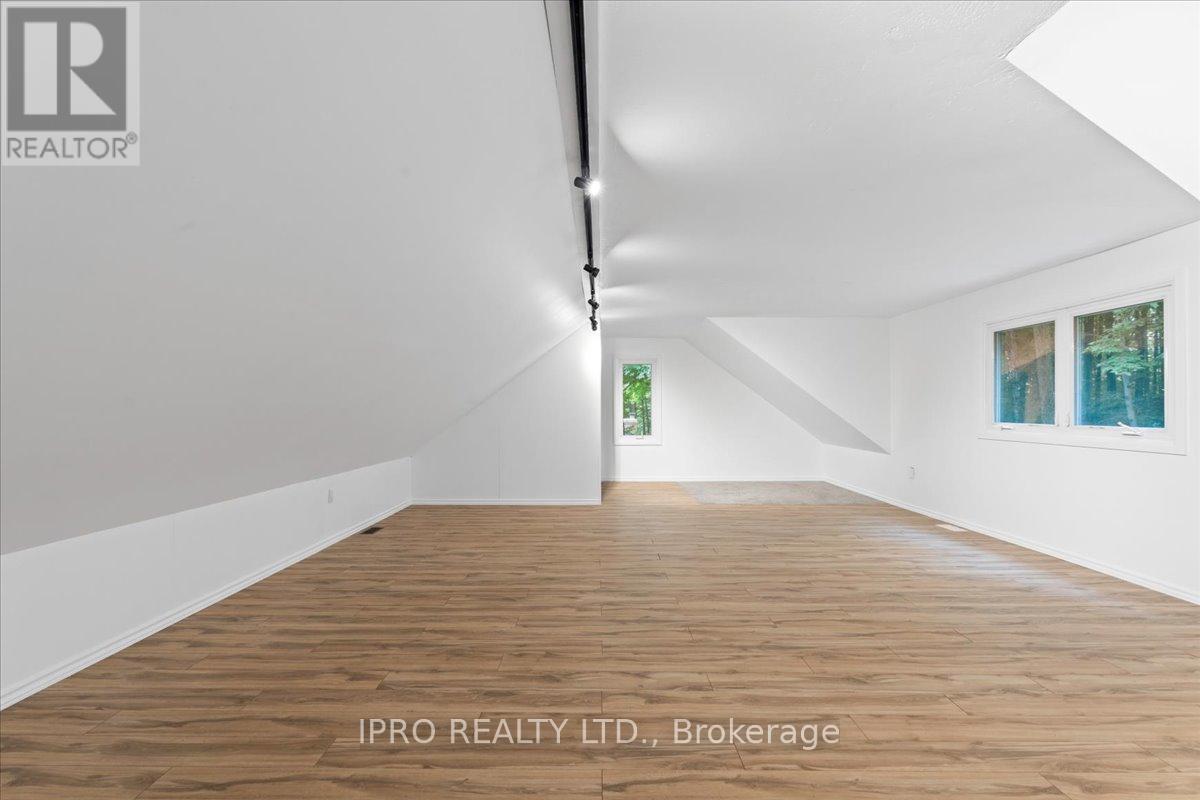 1432 Wallbridge Loyalist Road Property Photo 35