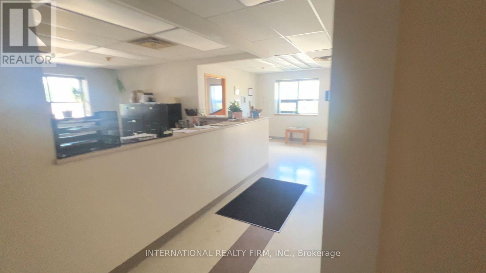 198 Welland Street Property Photo 5