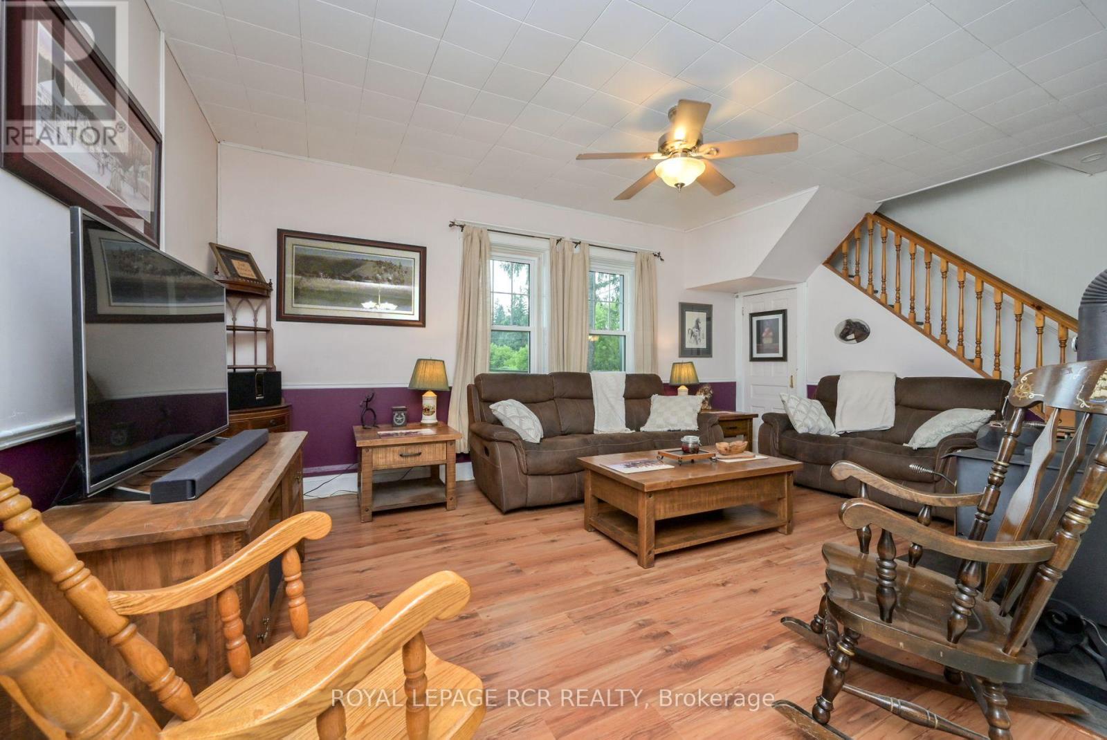 294066 8th Line Property Photo 12