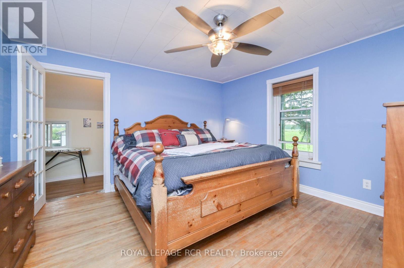 294066 8th Line Property Photo 17