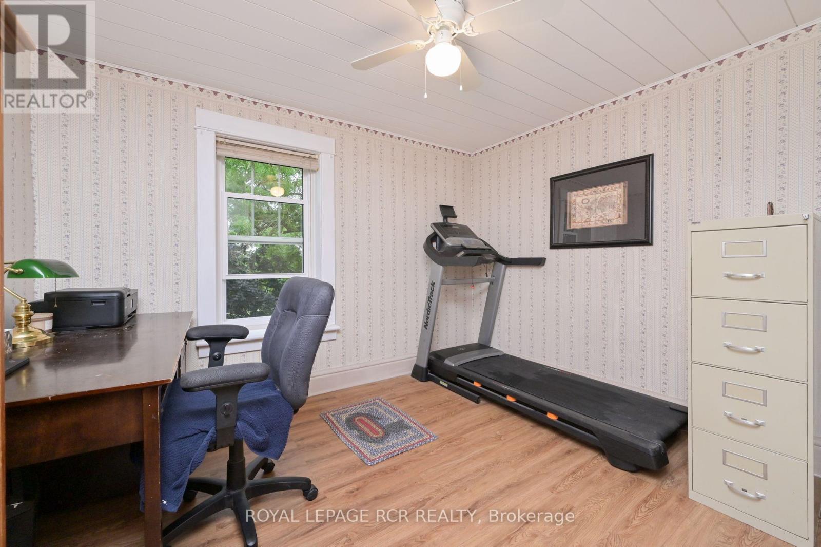 294066 8th Line Property Photo 23