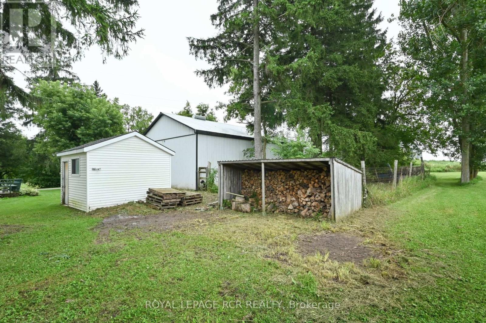 294066 8th Line Property Photo 25