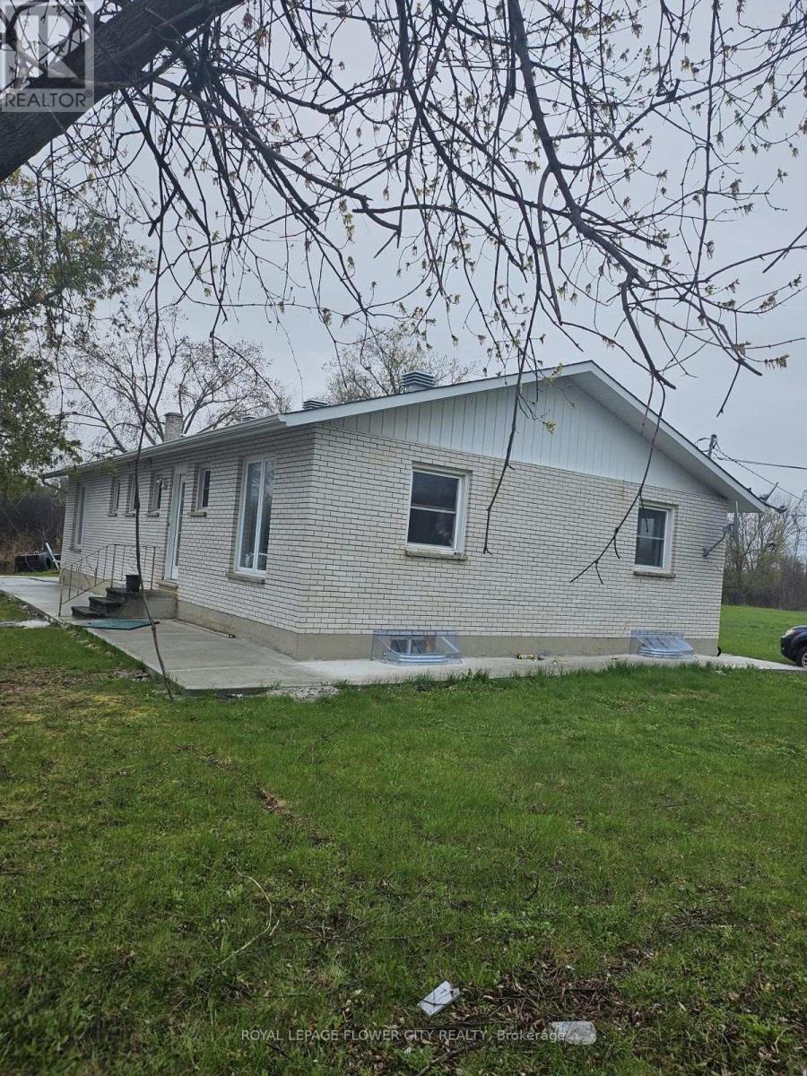 5673 Bank Street Property Photo 4