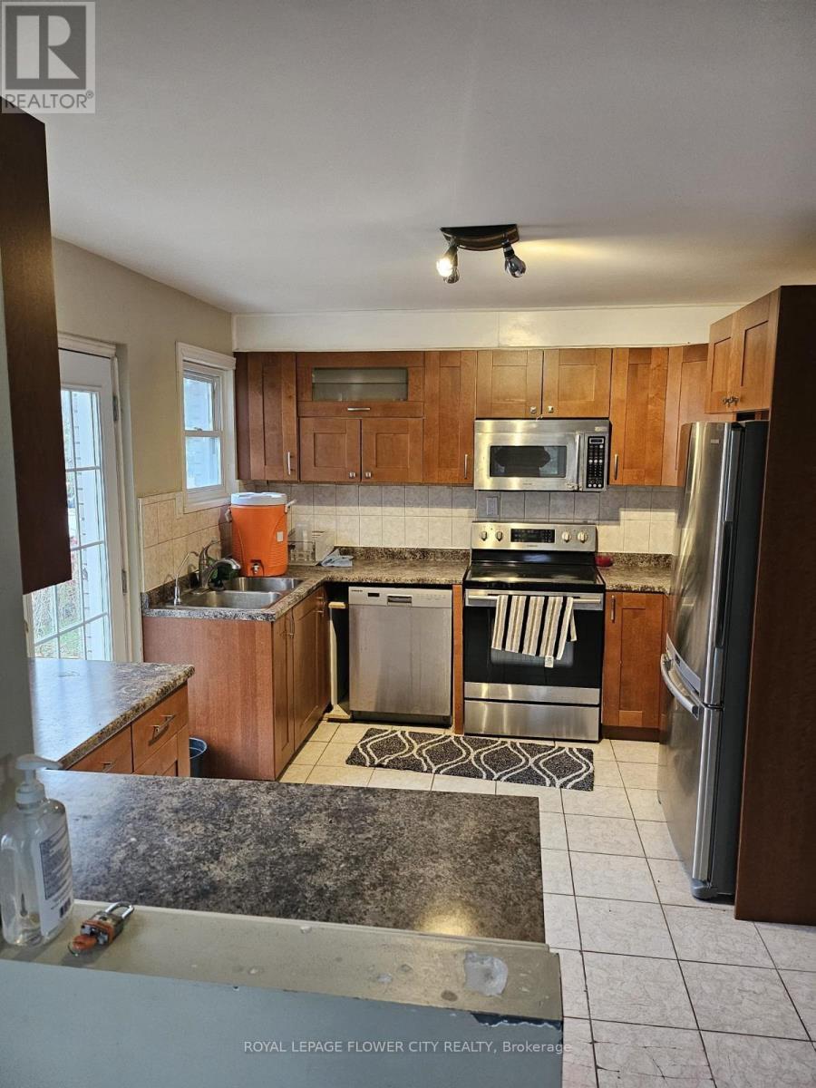 5673 Bank Street Property Photo 5