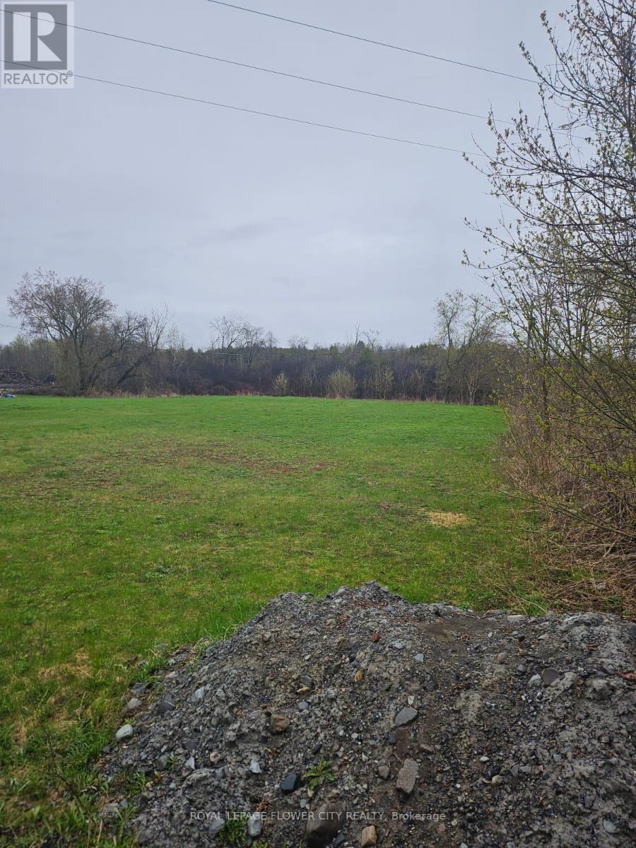 5673 Bank Street Property Photo 6