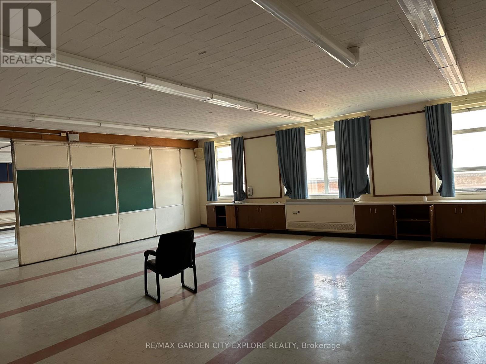 1165 Centre Street Property Photo 5