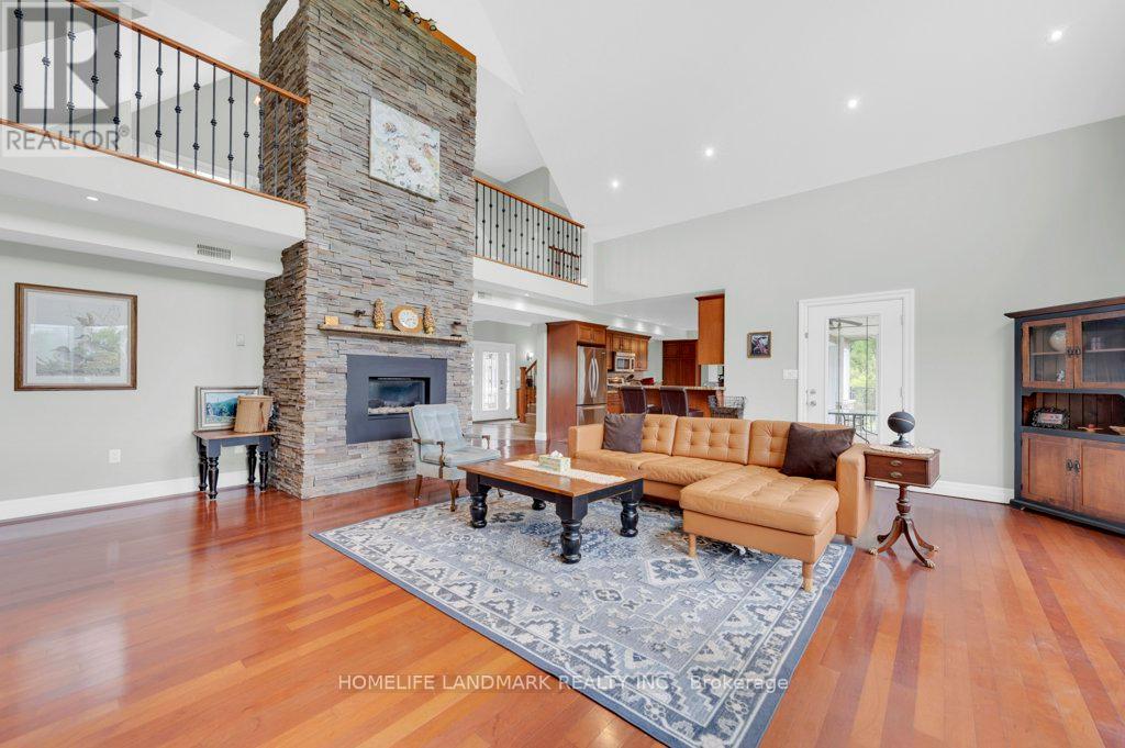 10941 Loyalist Parkway Property Photo 8