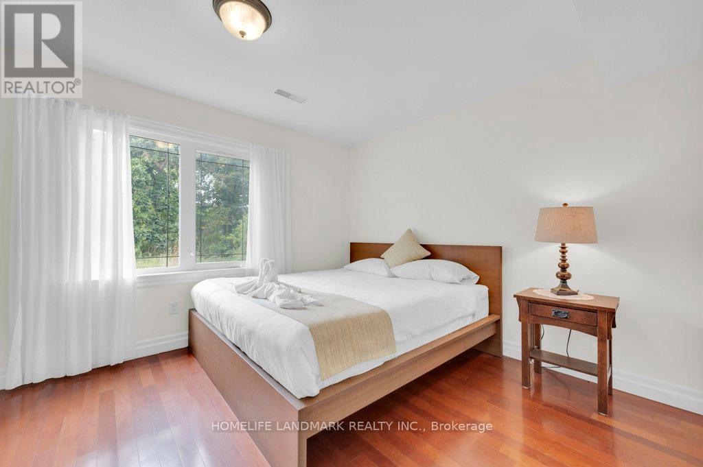 10941 Loyalist Parkway Property Photo 17