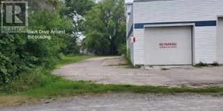 220 Carswell Street Property Photo 16