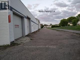 220 Carswell Street Property Photo 28