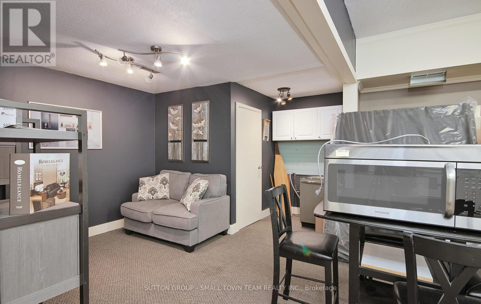 107 King Street Property Photo 11