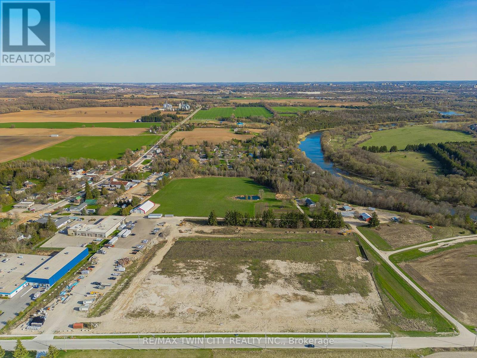 1062 Snyders Flats Road Property Photo 15