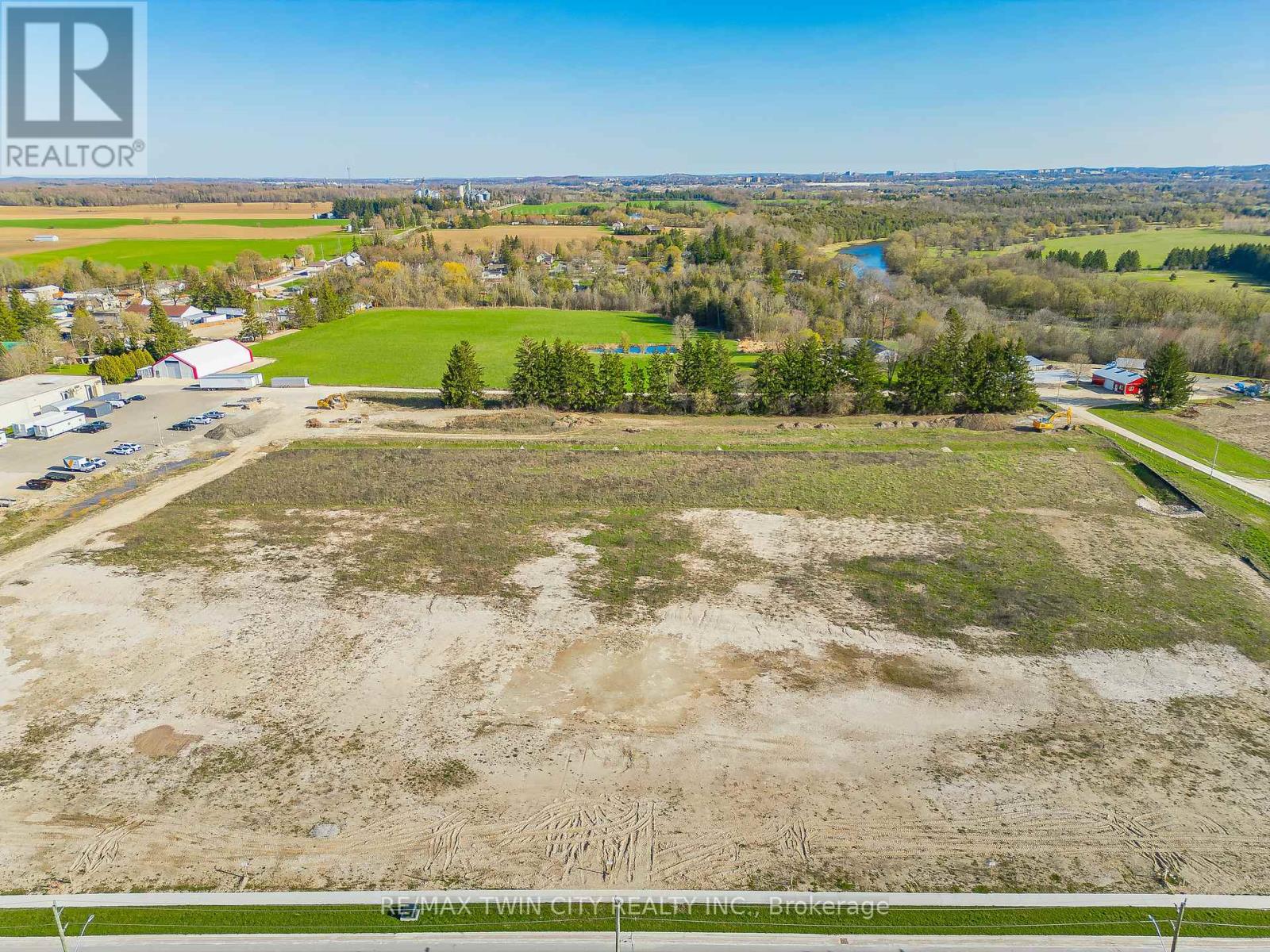 1062 Snyders Flats Road Property Photo 17