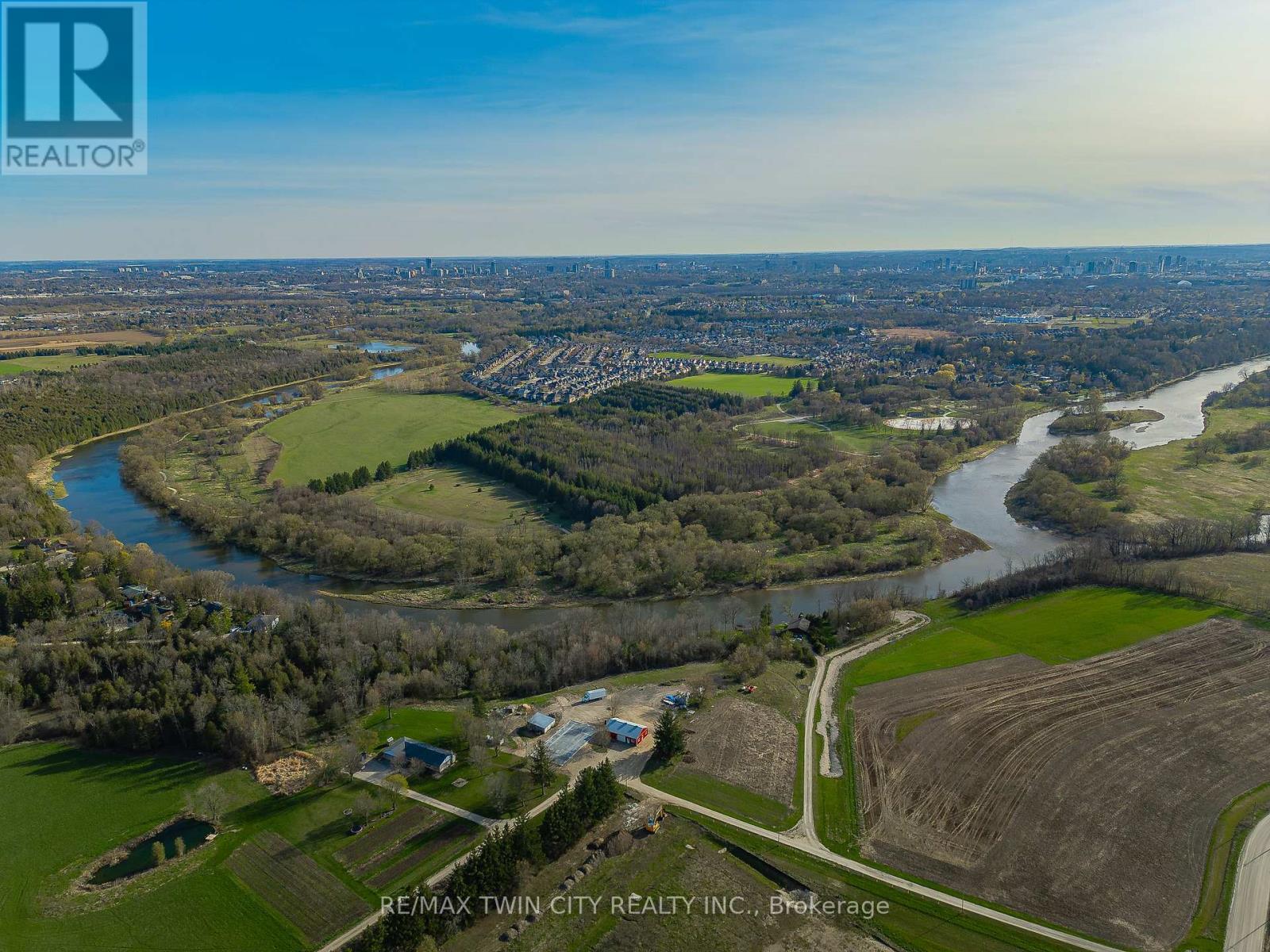 1062 Snyders Flats Road Property Photo 36
