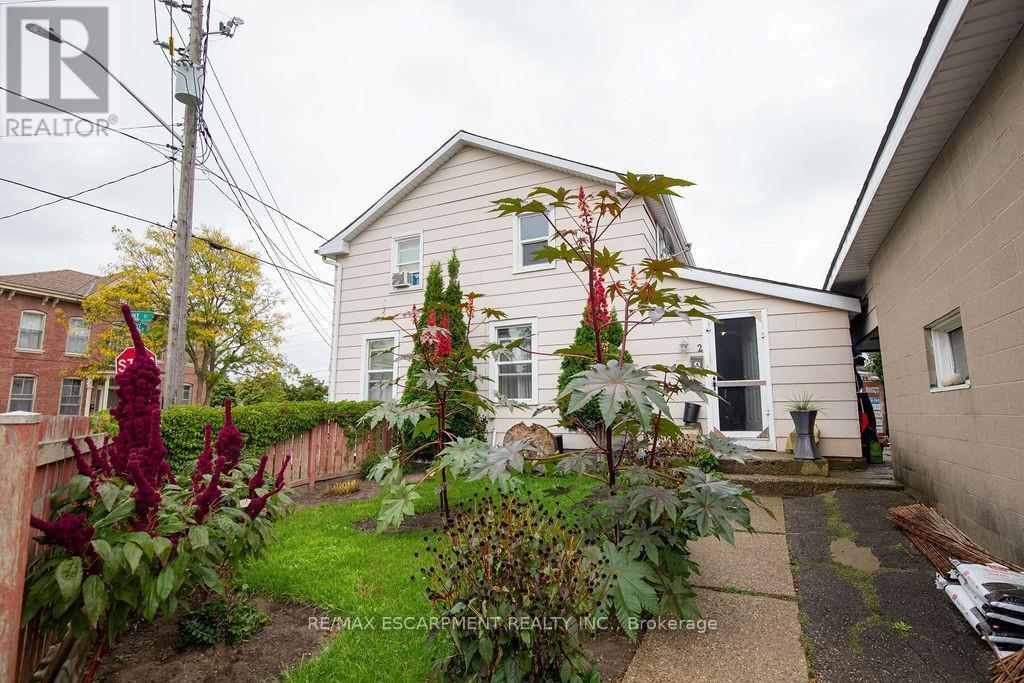 24 Duke Street Property Photo 1