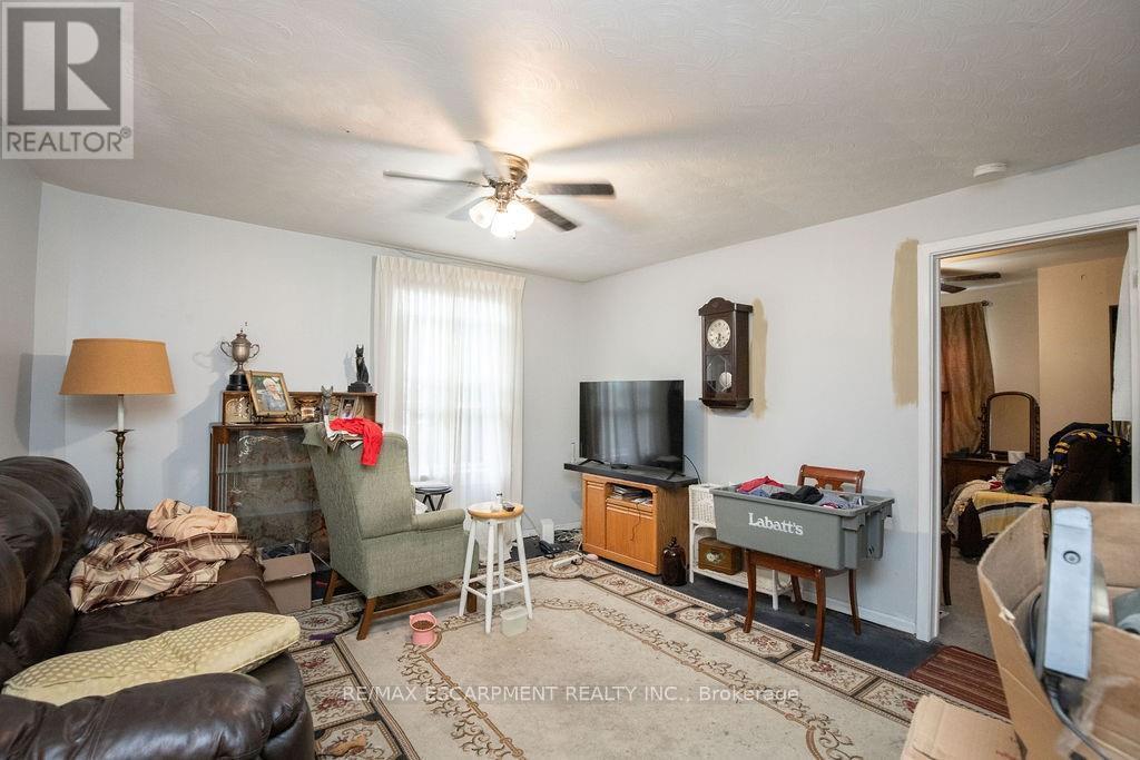 24 Duke Street Property Photo 5