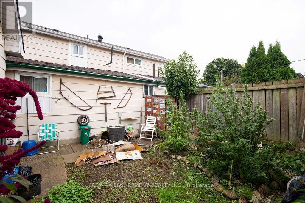 24 Duke Street Property Photo 10