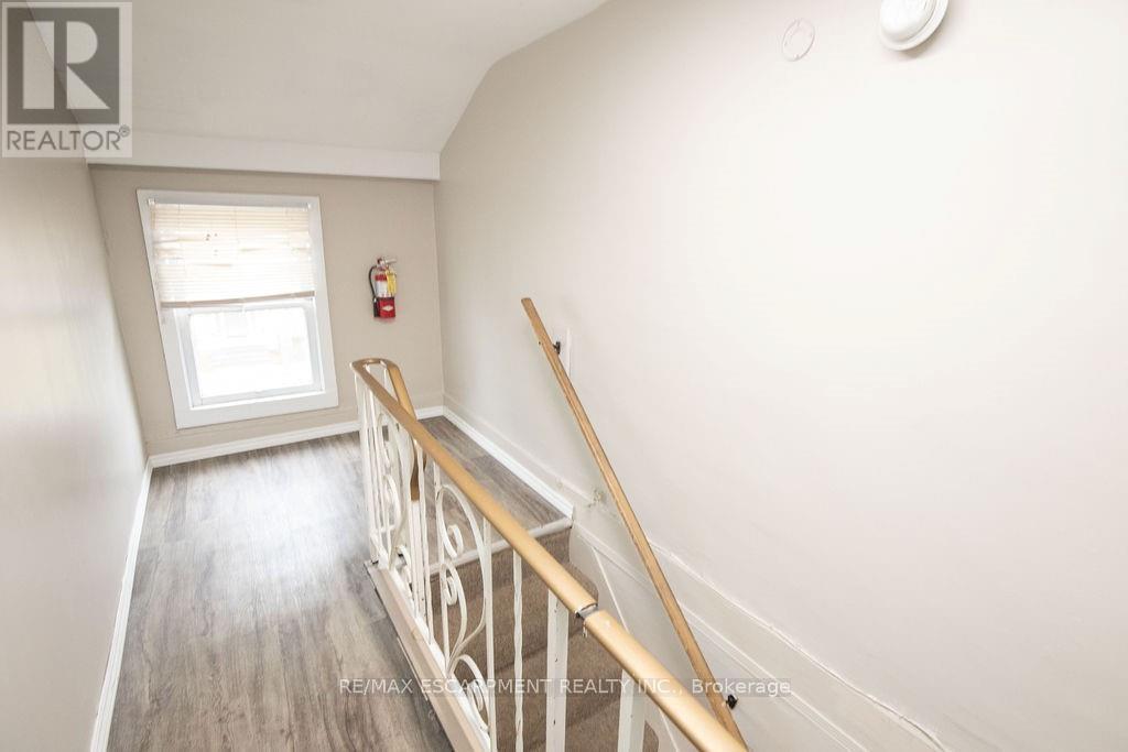 24 Duke Street Property Photo 18