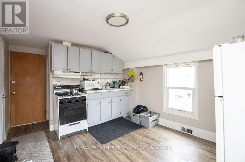 24 Duke Street Property Photo 20