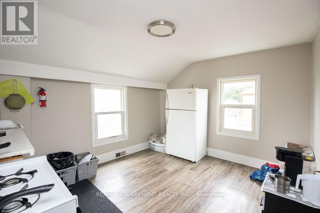 24 Duke Street Property Photo 21