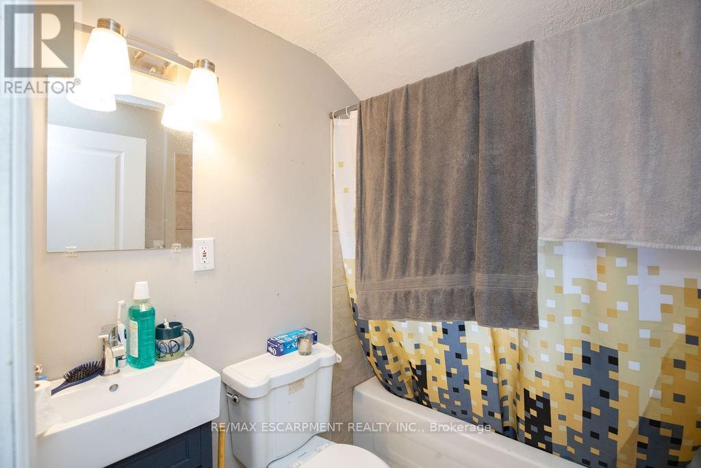 24 Duke Street Property Photo 26