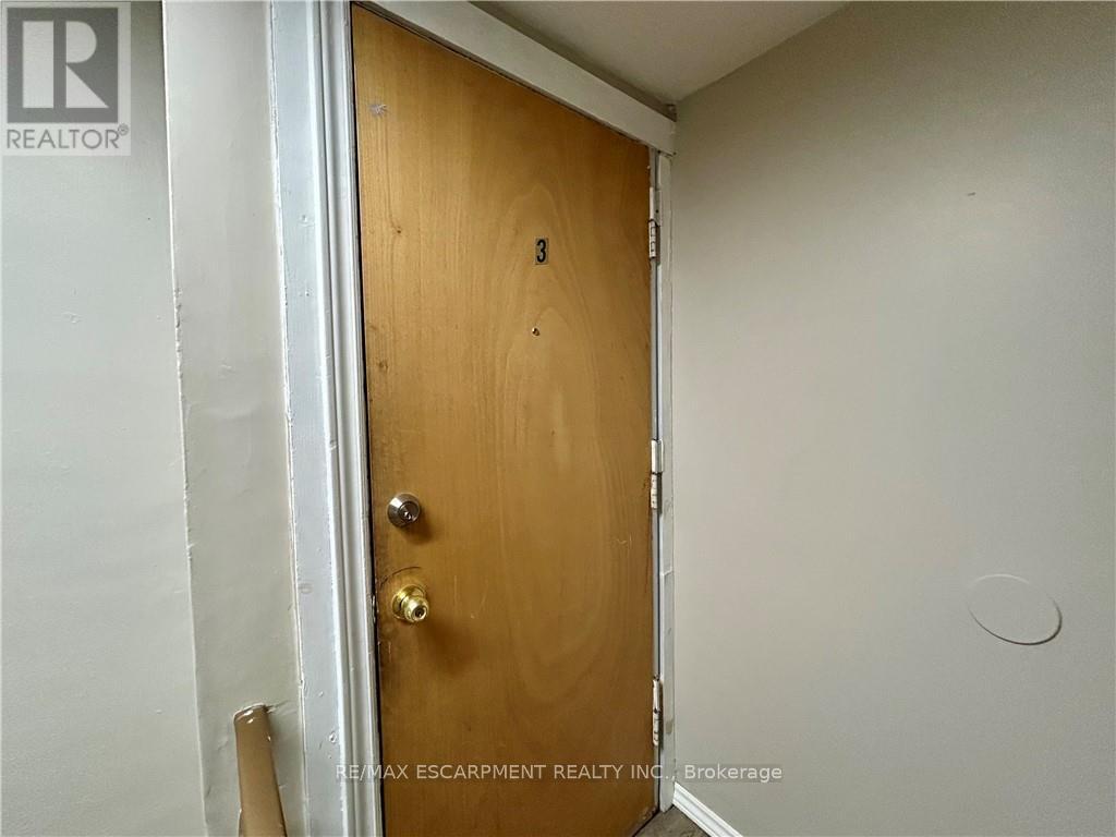 24 Duke Street Property Photo 27