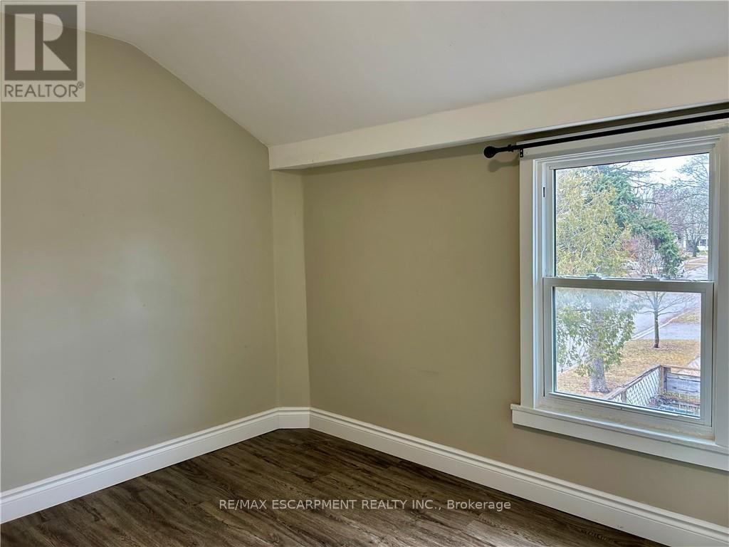 24 Duke Street Property Photo 31
