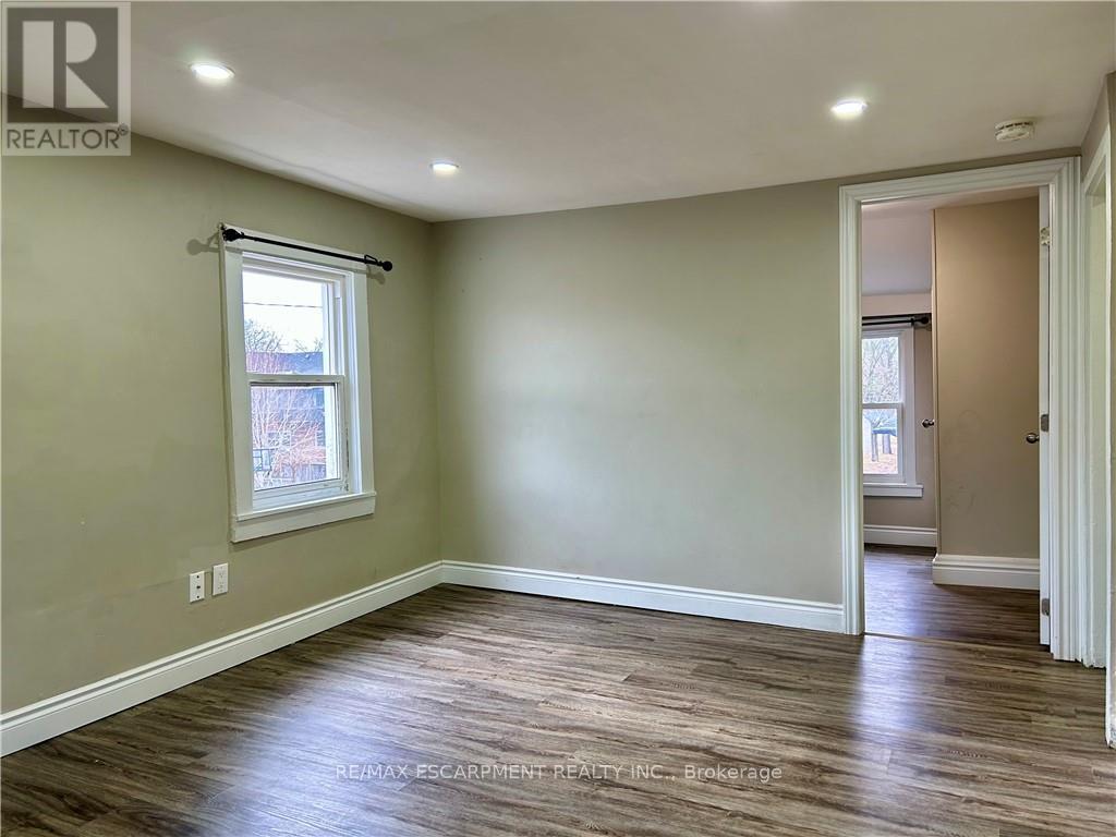 24 Duke Street Property Photo 32