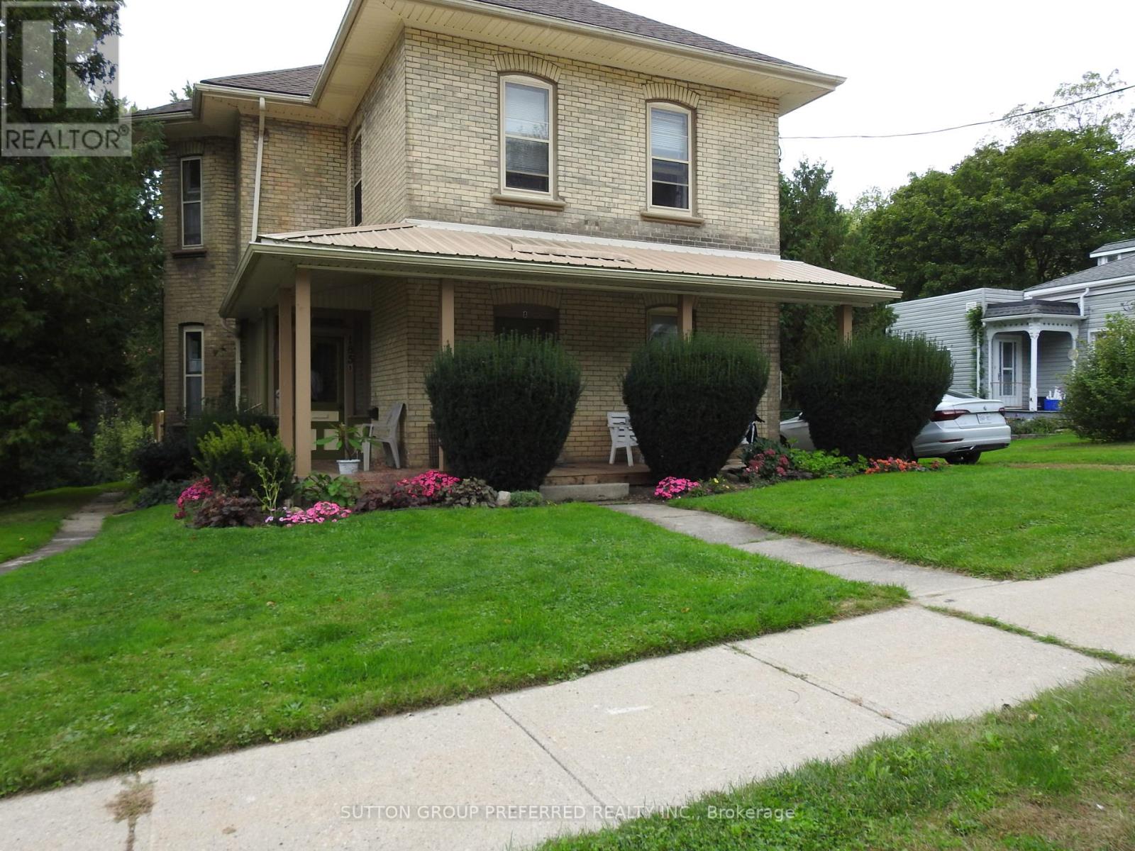 185 JOHN STREET Property Photo 1