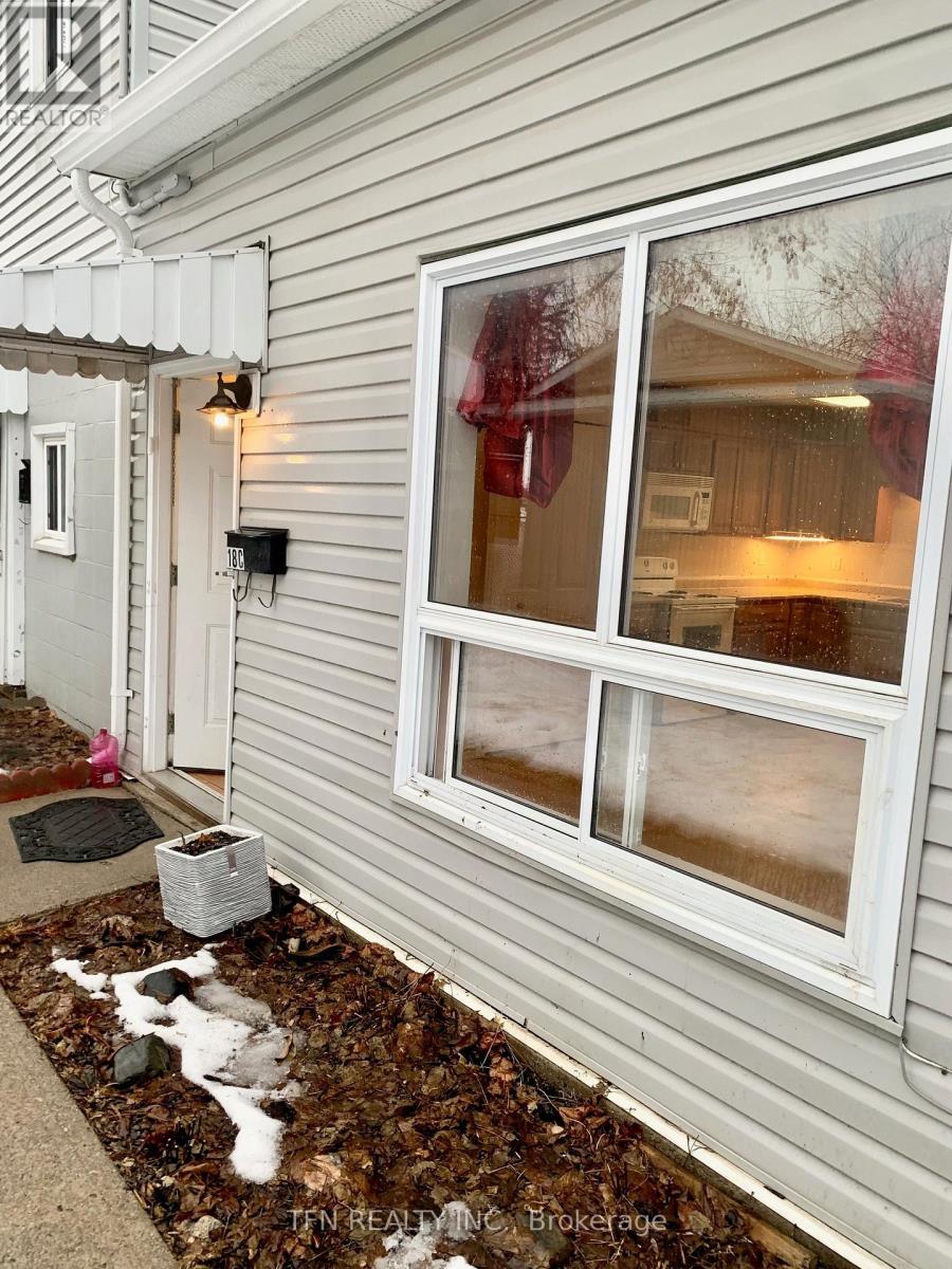 18 Gordon Street Property Photo 9