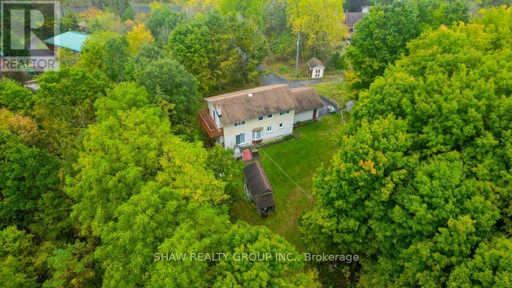 827517 Township Road Property Photo 3