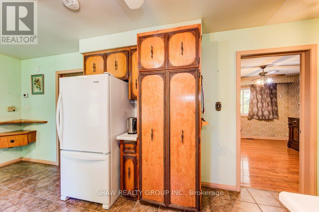 827517 Township Road Property Photo 17