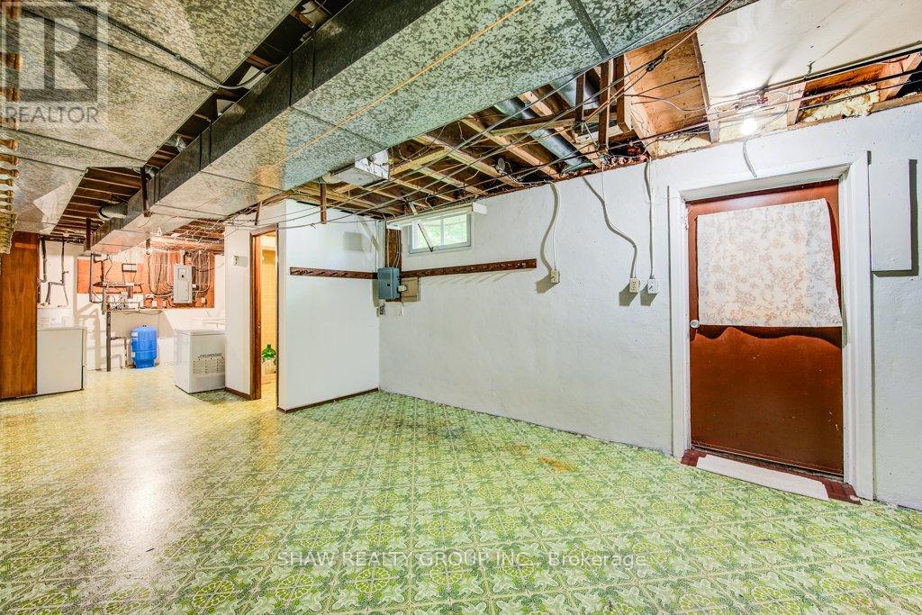 827517 Township Road Property Photo 30