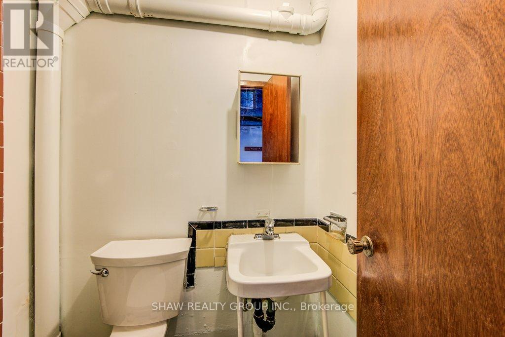 827517 Township Road Property Photo 32