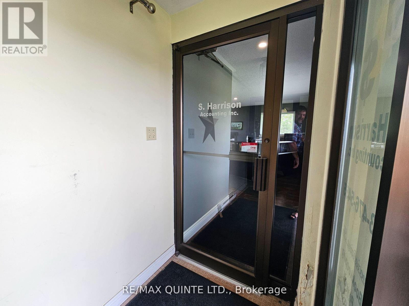 1 Mcfarland Drive Property Photo 6