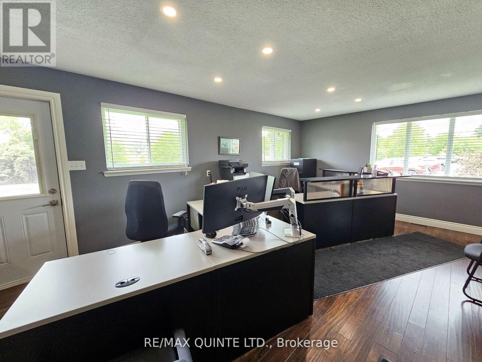 1 Mcfarland Drive Property Photo 9