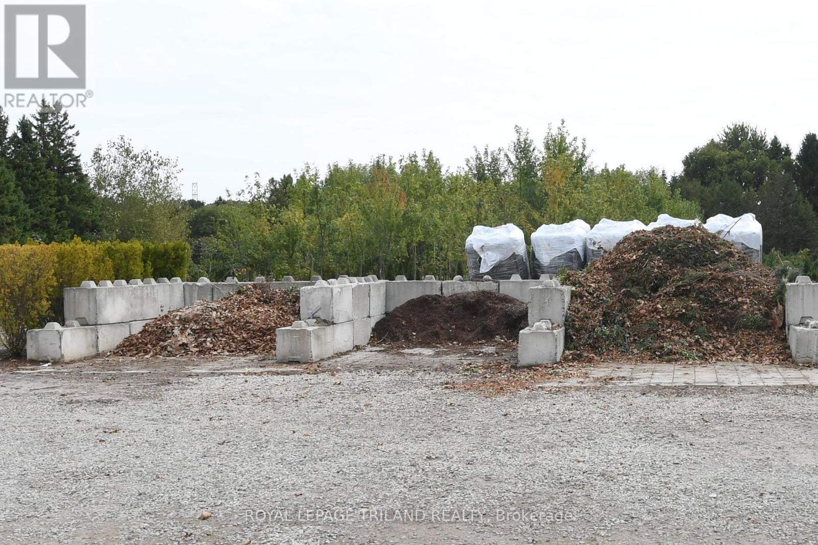 5101 Dundas Street Property Photo 21