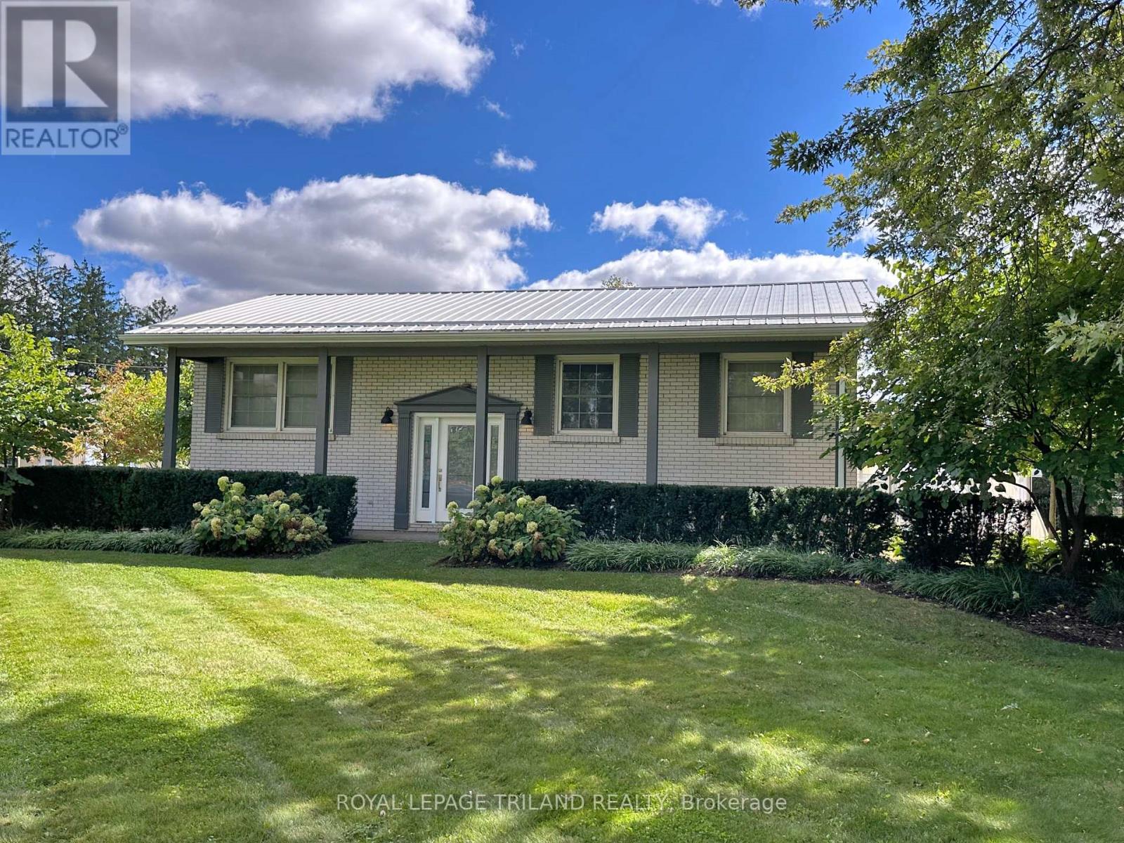 5101 Dundas Street Property Photo 25