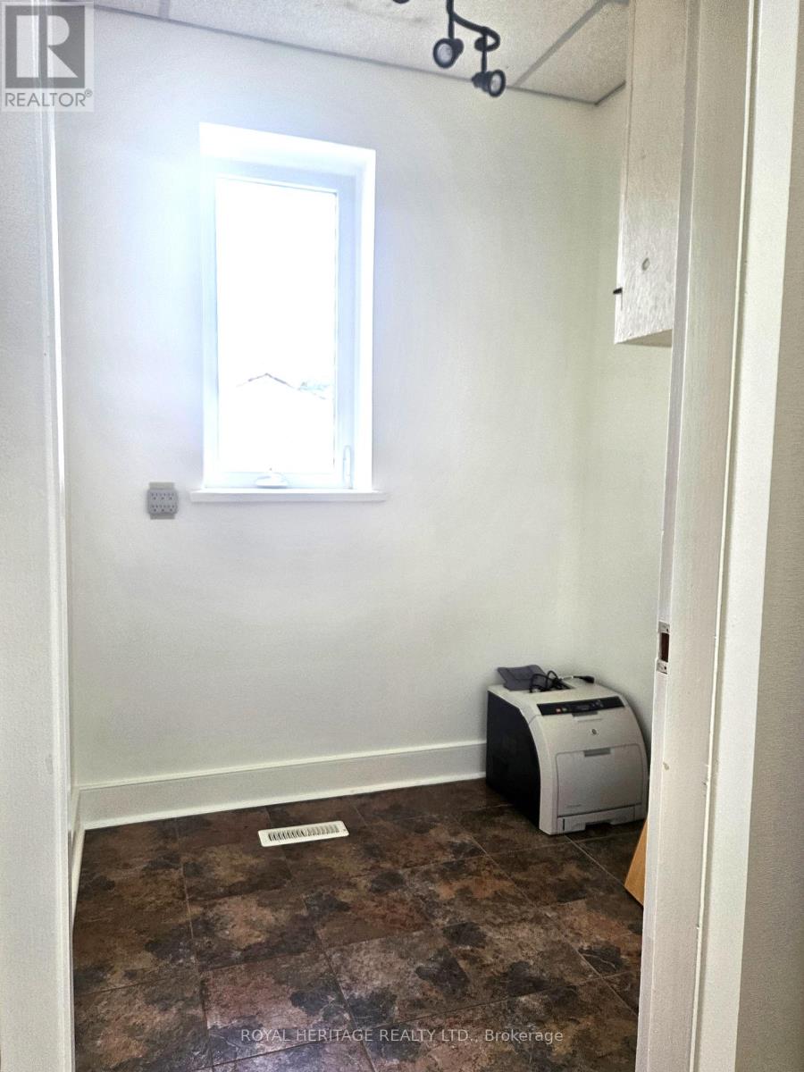 Unit 2b - 17 Queen Street Property Photo 11