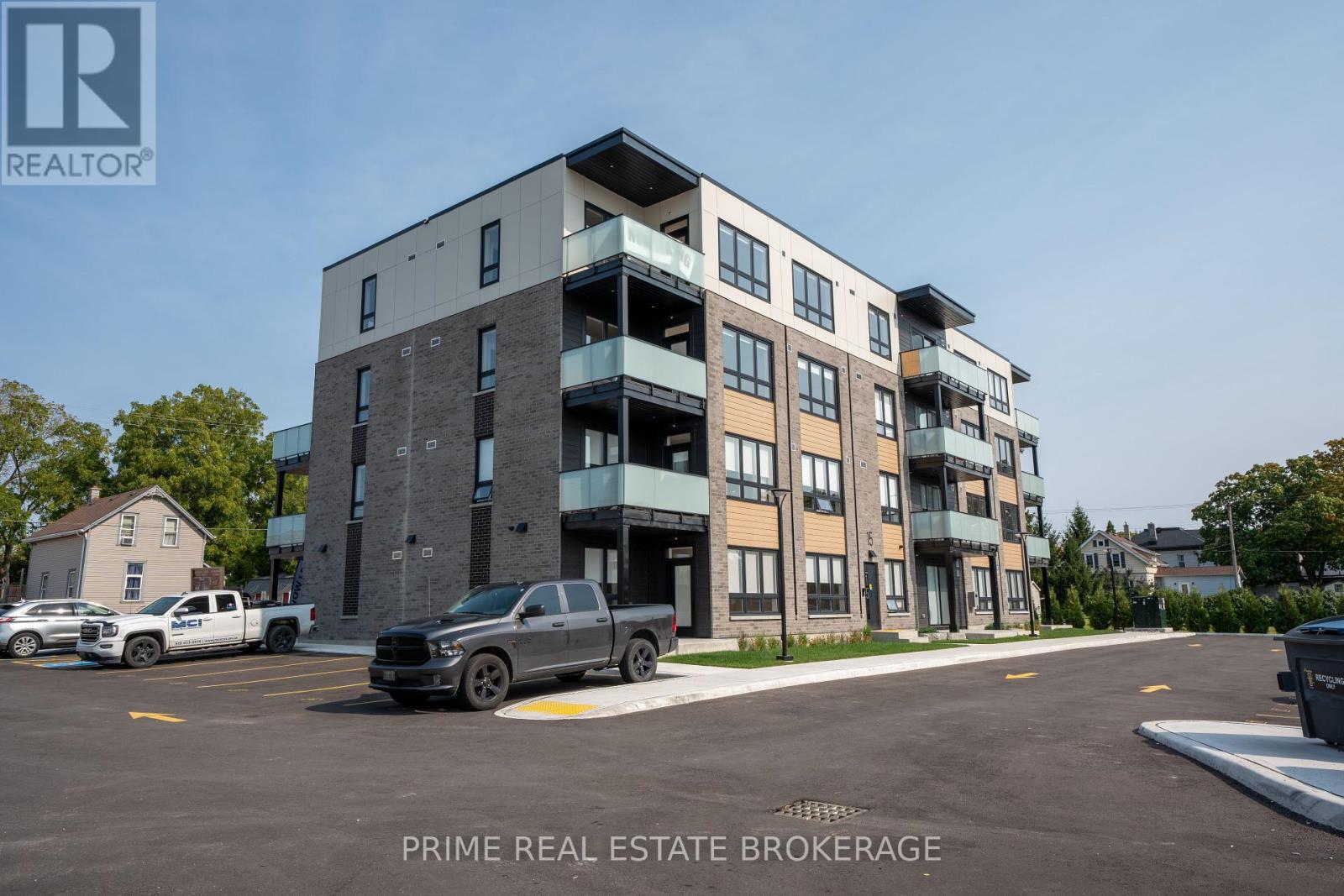 401 - 15 James Street E Property Photo 14
