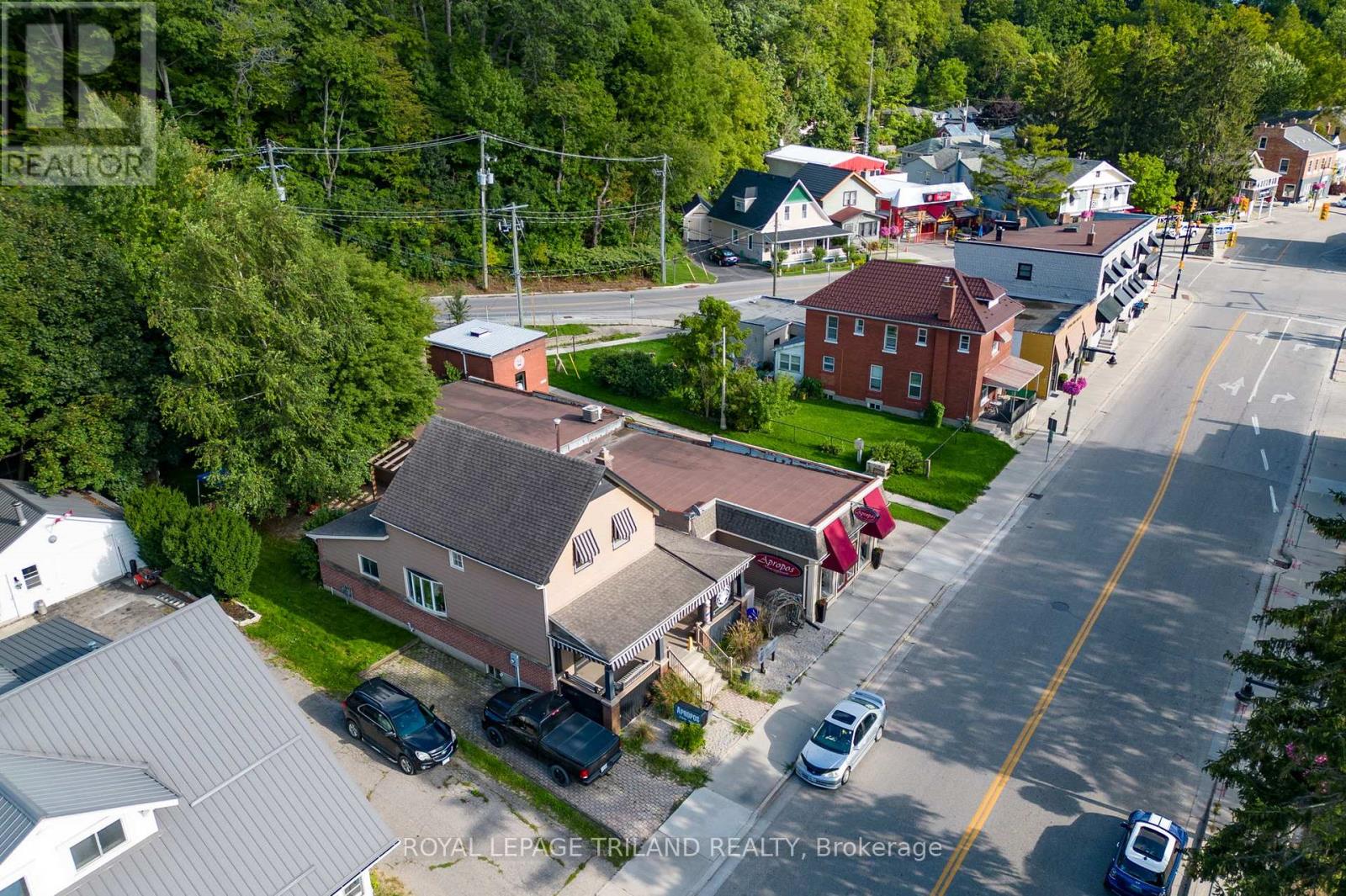 227 Colborne Street Property Photo 2