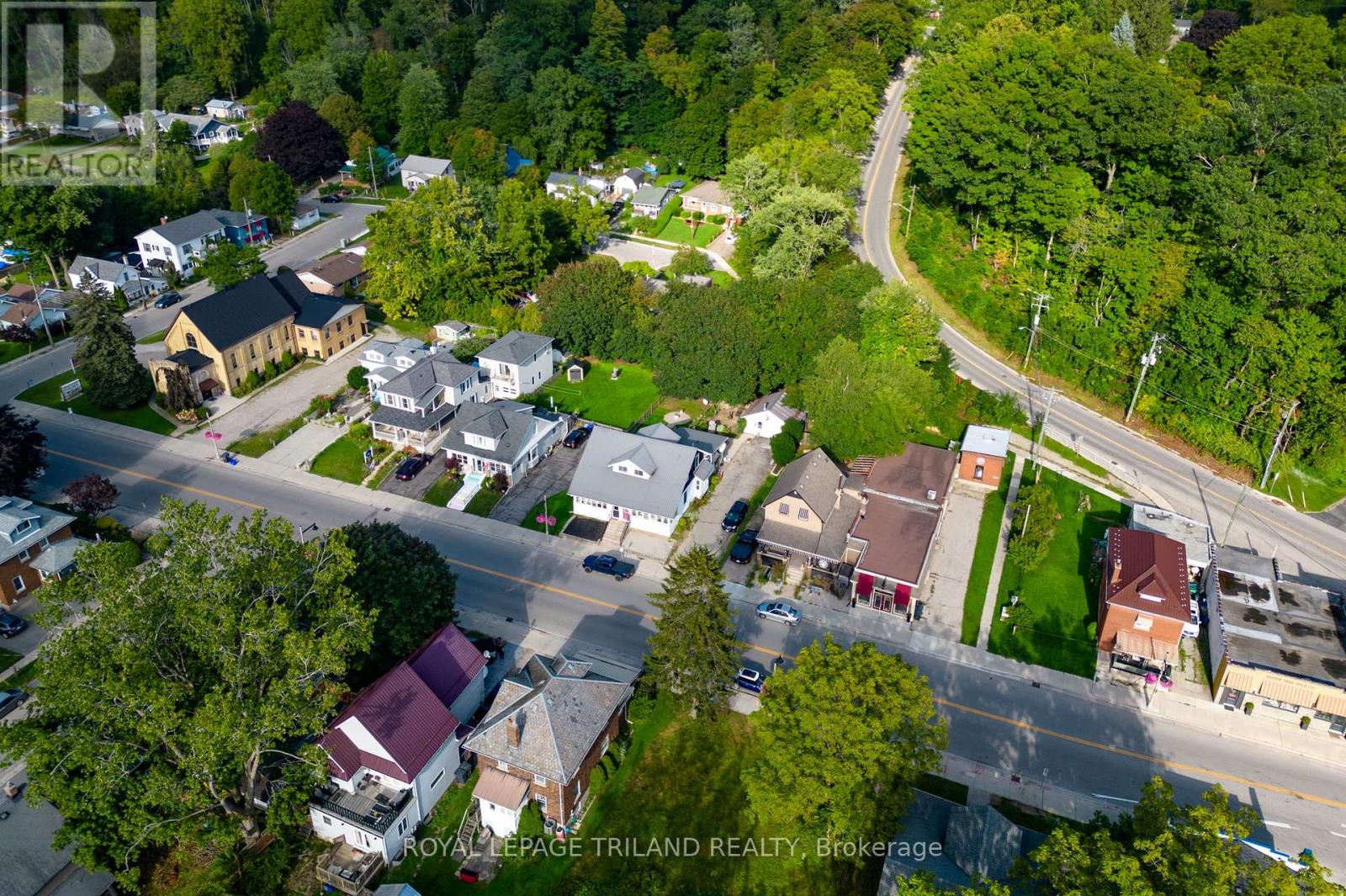 227 Colborne Street Property Photo 4