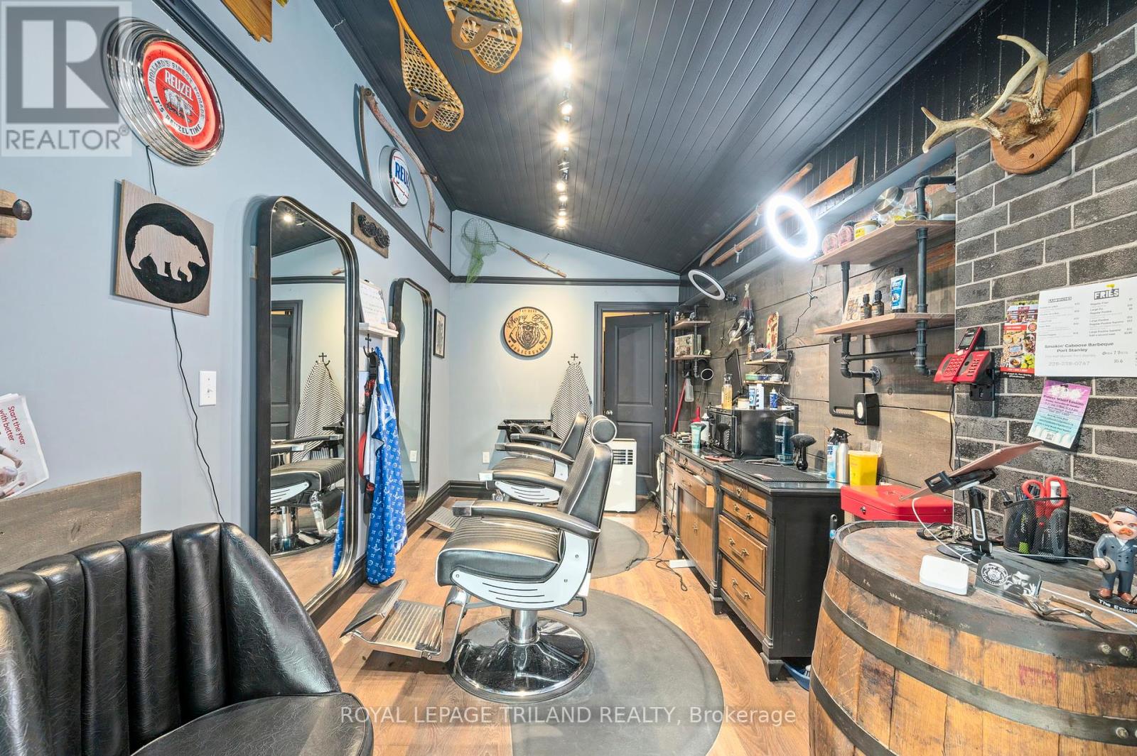 227 Colborne Street Property Photo 20