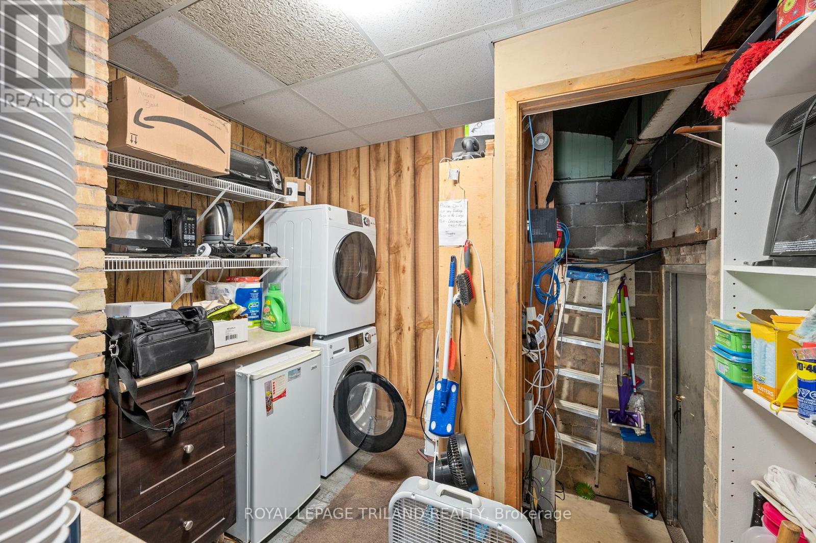 227 Colborne Street Property Photo 22