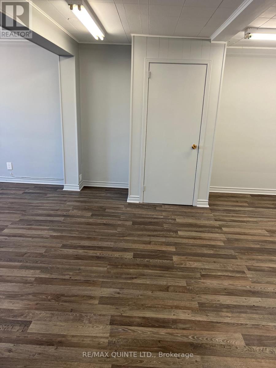 5 - 74 Dundas Street Property Photo 4