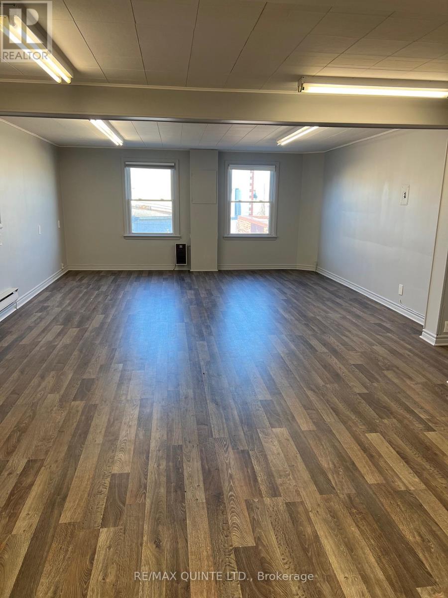 5 - 74 Dundas Street Property Photo 6