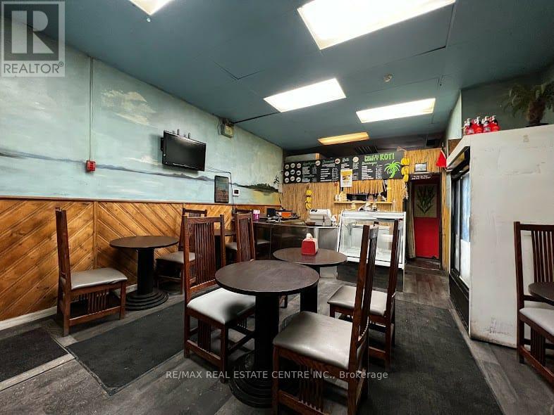 227 Hunter Street W Property Photo 14