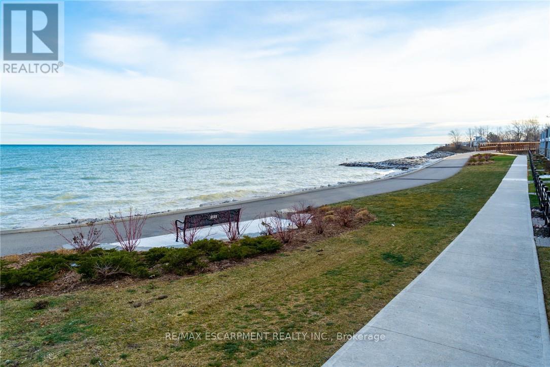 203 - 13 Windward Drive Property Photo 40
