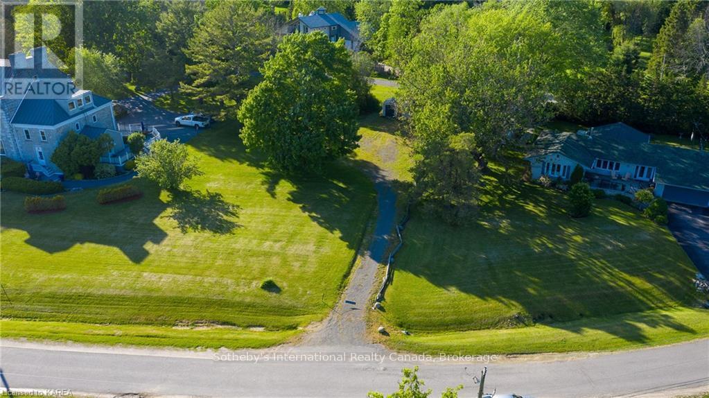 4 Starr Place Property Photo 2